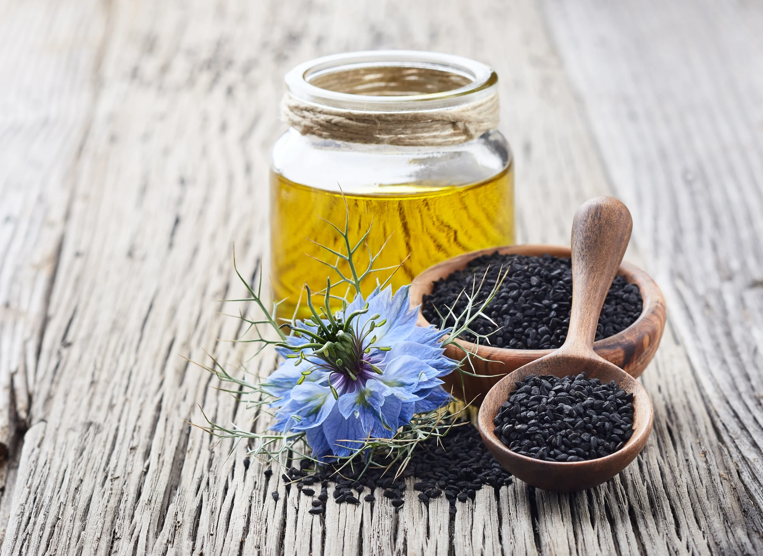 Catégorie de produits naturels à base de nigelle : huiles, capsules, graines et savons